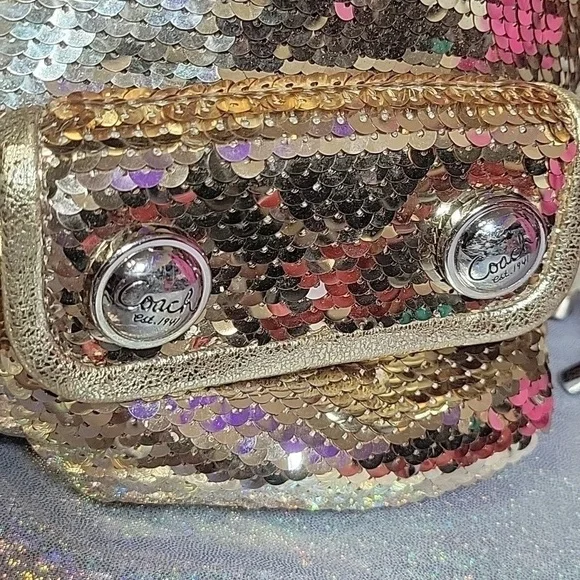 Coach RARE Y2k Vintage XL Gold Sequin 'Spotlight' Disco Purse 15383 - Picture 10 of 13